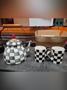 Mackenzie-Childs 2qt enamel tea kettle and set of two mugs! Beautiful